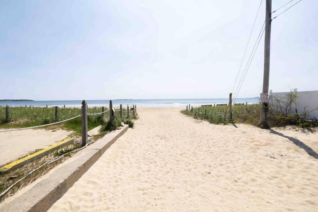 Steps From The Sandy Beach! Seashell Apartment Old Orchard Beach Exterior photo